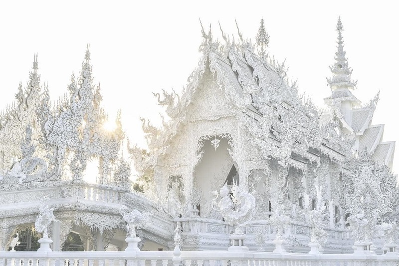 Tính đến nay, chùa Trắng Wat Rong Khun vẫn chưa hoàn thiện theo đúng ý định của người khai sáng